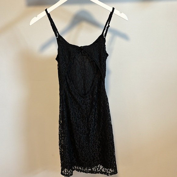 ASOS lace slip mini dress. - Picture 4 of 9